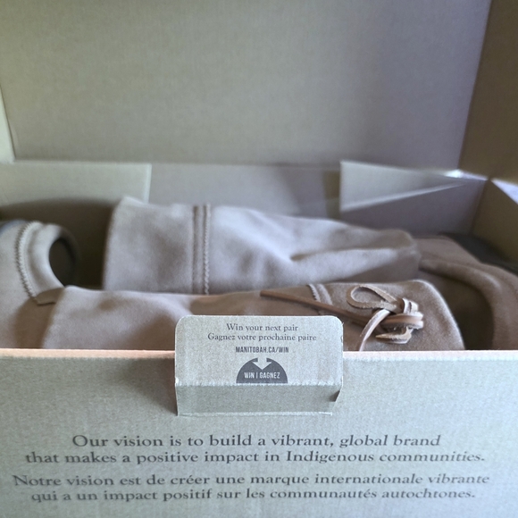 Manitobah Tan Suede Women's Boots (Size 7, Fits Narrow) - Picture 10 of 13